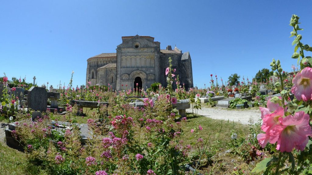 Talmont Marine Cemetery