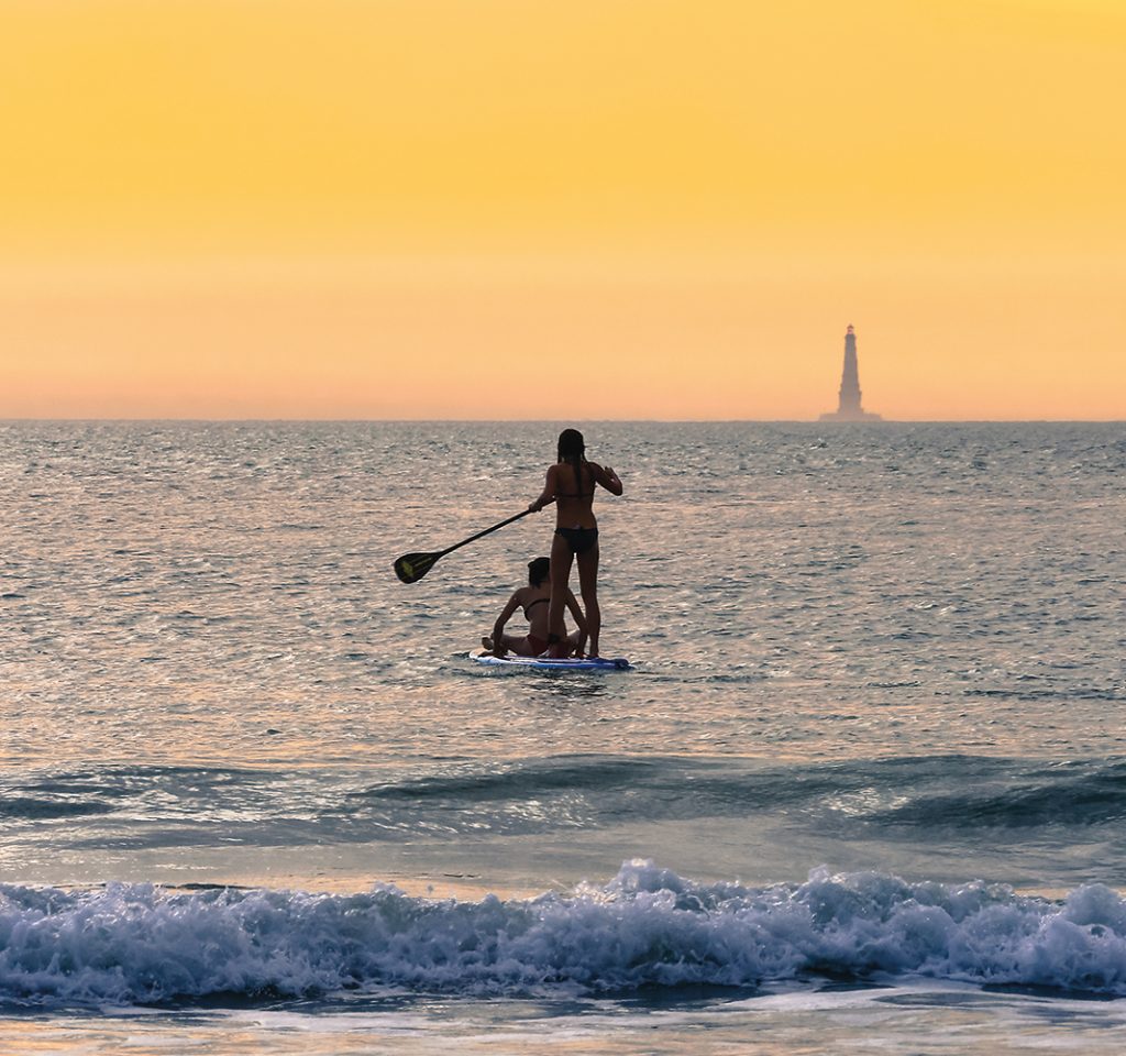 Land der Aktivitäten - Stand Up Paddle gegenüber dem Leuchtturm von Cordouan