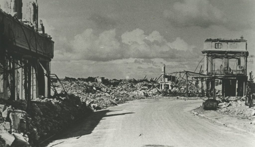 Archive-Royan-Bombenanschläge-1945