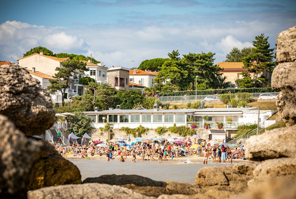 Chay beach in Royan and its Blue Flag