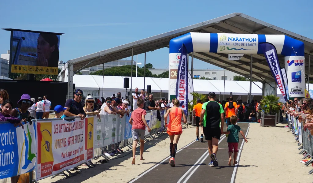 Ankunft am Royan-Marathonstrand der Grande Conche