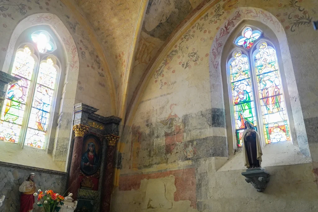 intérieur de l'église d'Arces
