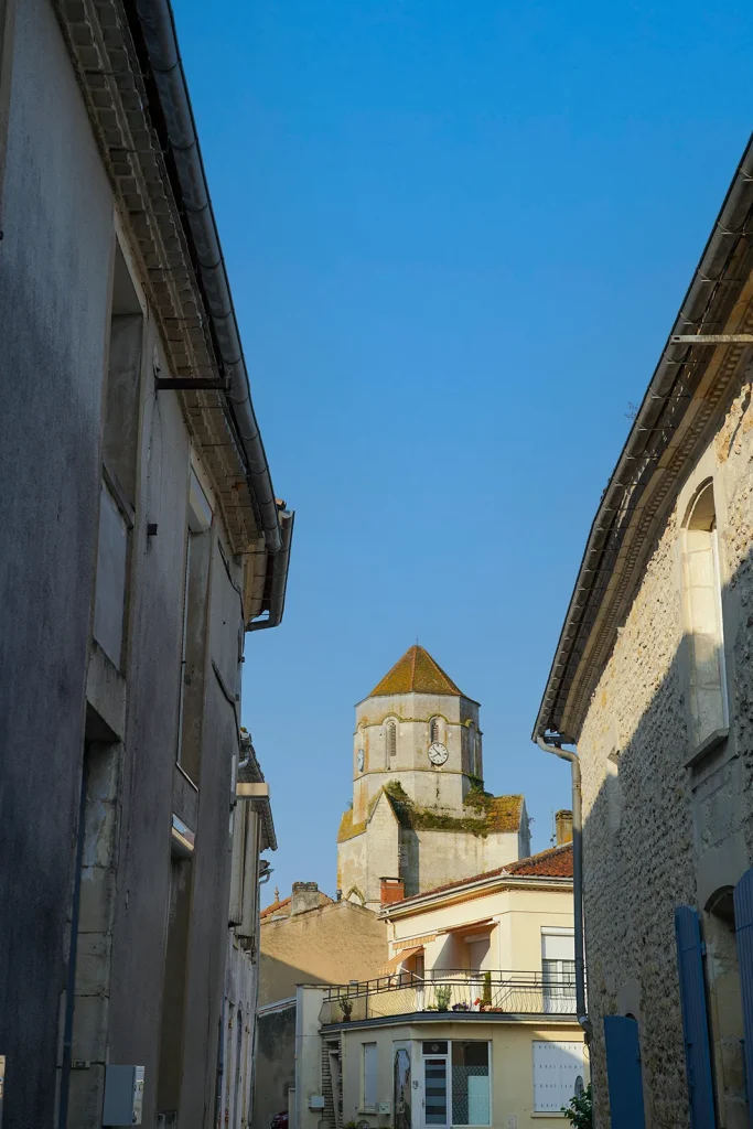 GR 360 - l'église de cozes