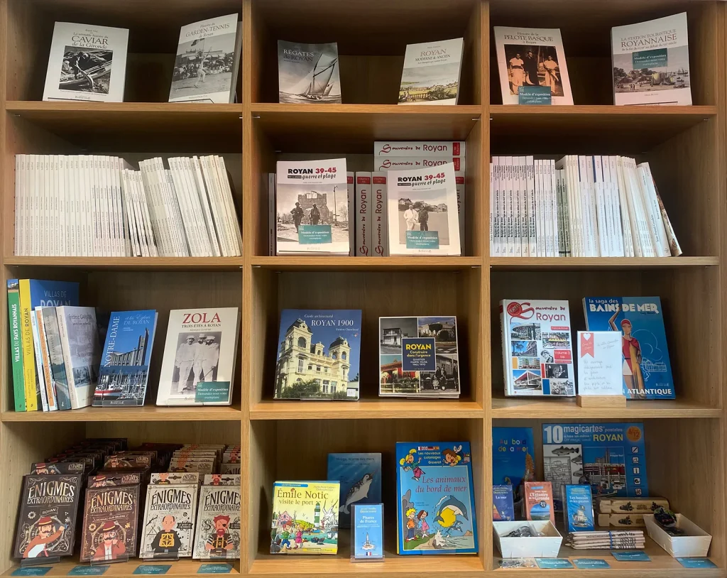 Bookseller of the Royan tourist office shop
