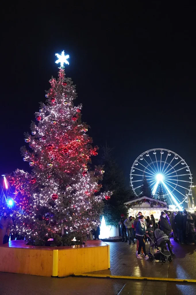 Christmas lights in Royan