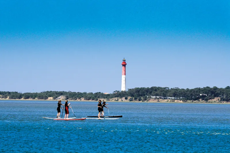 Eine Paddelsession in der Bucht von Bonne Anse bei La Palmyre