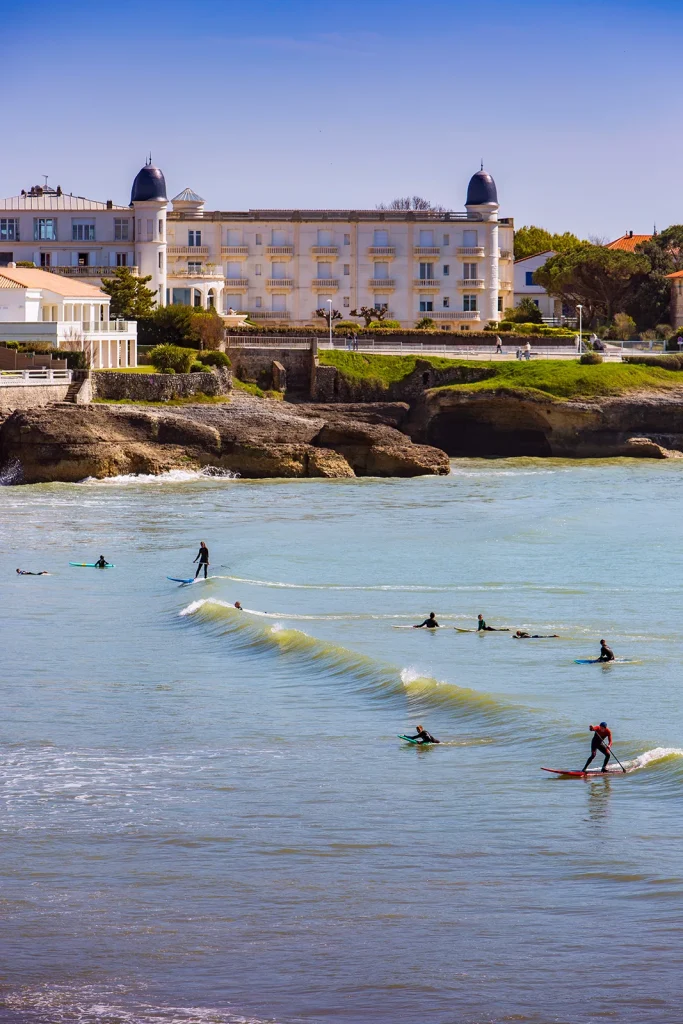 Que faire à Royan Atlantique selon ses envies : week-end sportif surf à Pontaillac