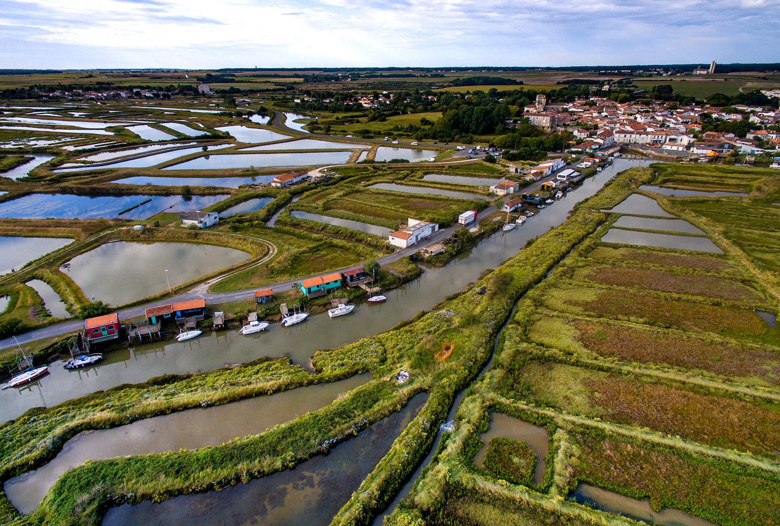 Aerial view of the Mornac-sur-Seudre channel