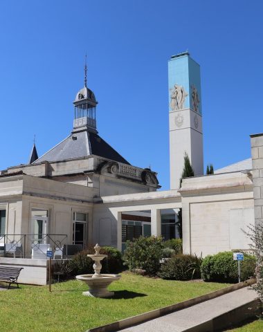 Saujon thermal baths outside