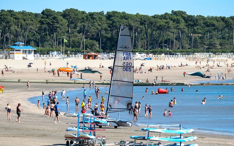 first-aid-posts-beaches-royan-atlantique