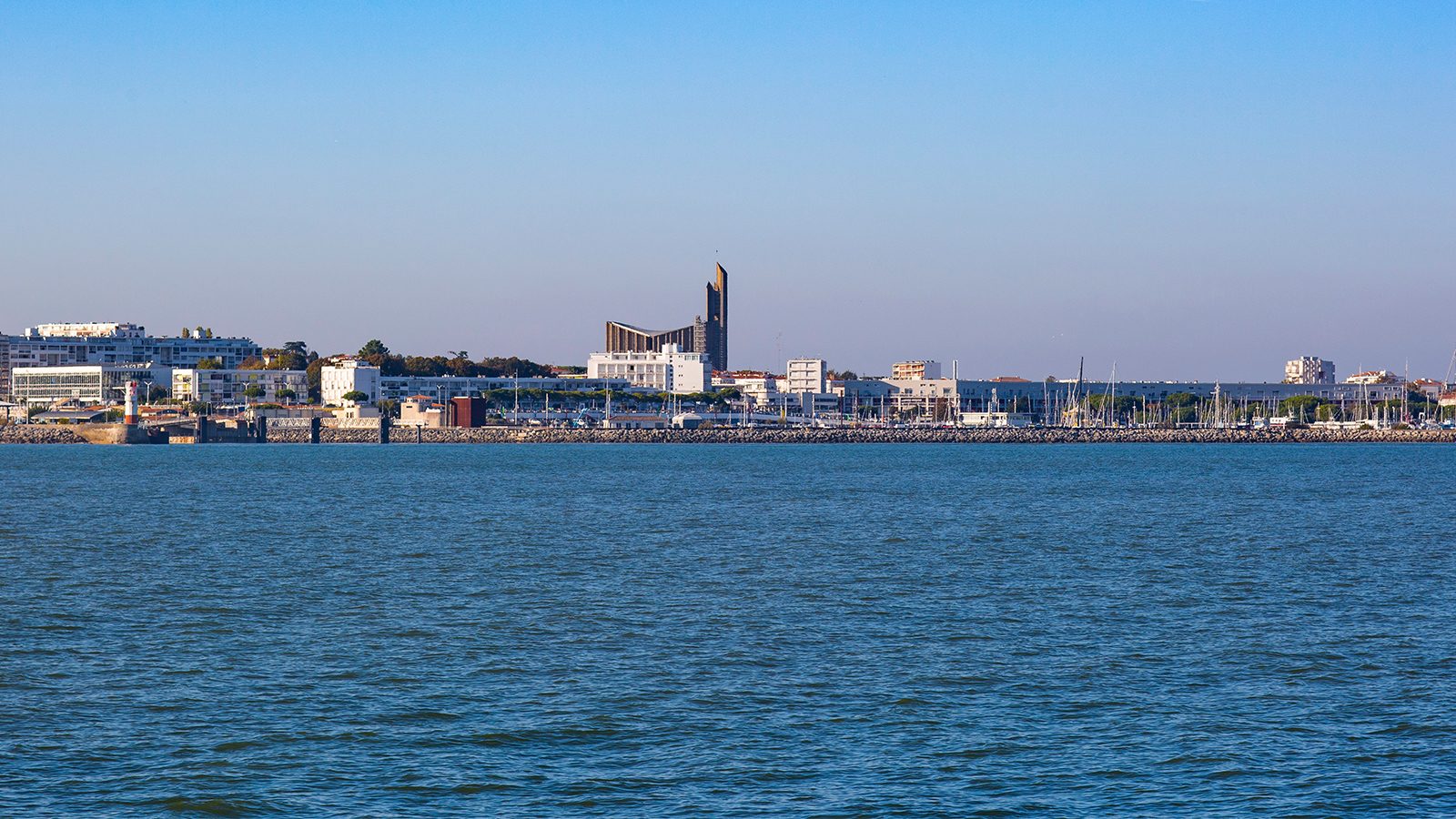 royan-church-view-from-the-sea