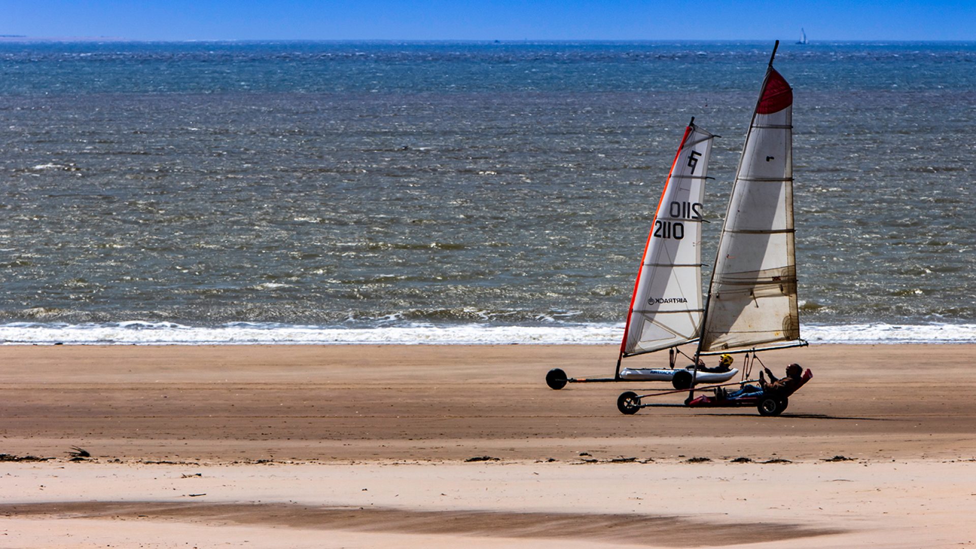 char-sailing-royan