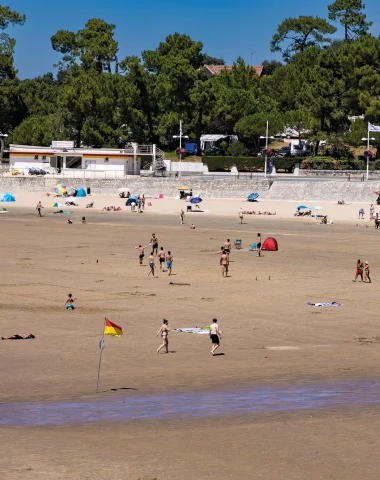 Postes de secours et numéros d’urgence